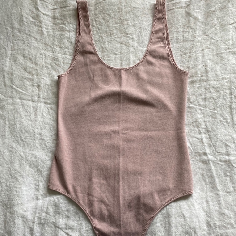 Aritzia Wilfred Bodysuit